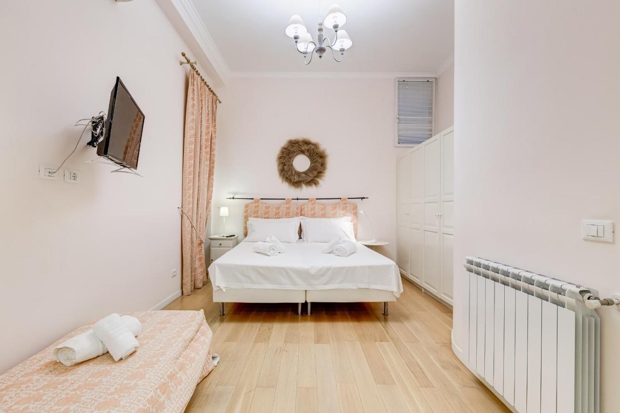 Trevi Fountain Modern Apartment Rom Eksteriør billede
